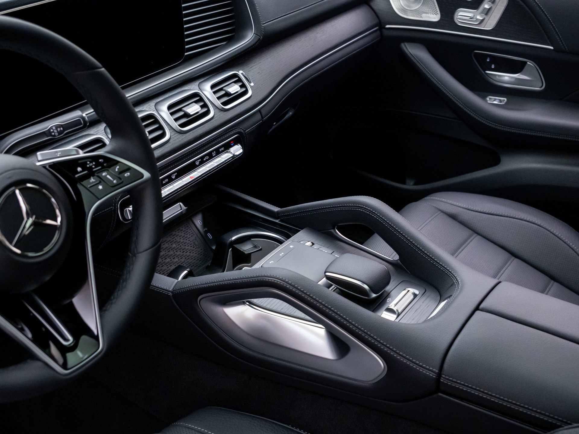 New 2026 Mercedes-Benz GLE 450 4MATIC Coupe image 12