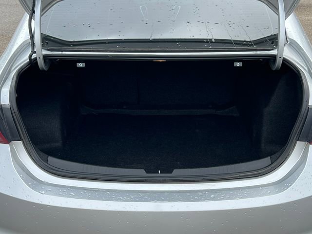 Used 2020 Chevrolet Malibu LT FWD image 28