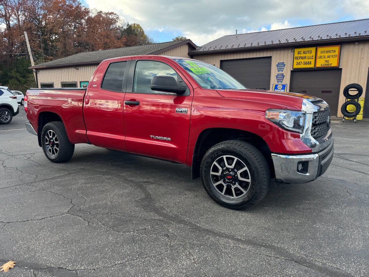 Used 2021 Toyota Tundra SR5 image 3