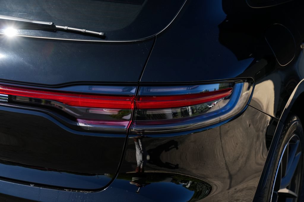 Certified 2026 Porsche Macan AWD/4WD image 15