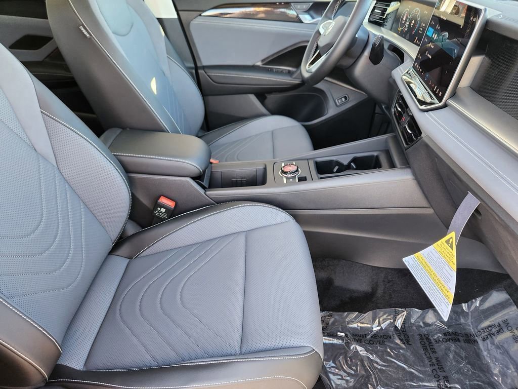 New 2026 Volkswagen Tiguan SE image 18