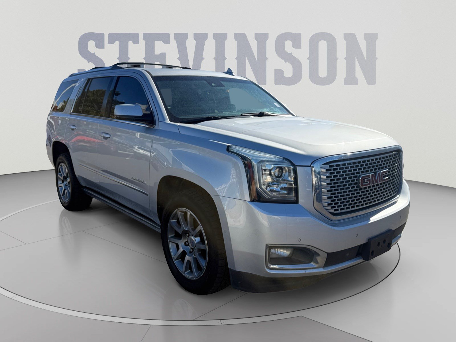 Used 2015 GMC Yukon Denali w/ Premium Package AWD/4WD image 7