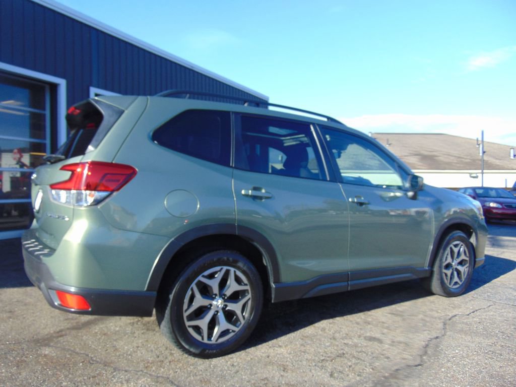 Used 2019 Subaru Forester Premium image 9