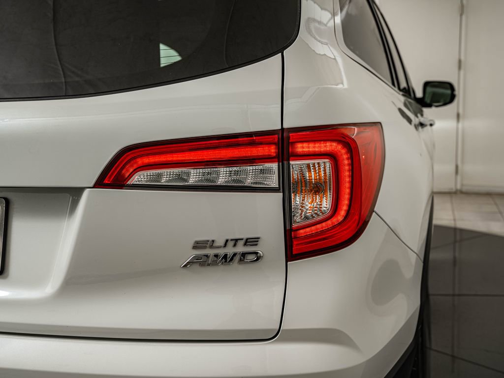Used 2022 Honda Pilot Elite image 14