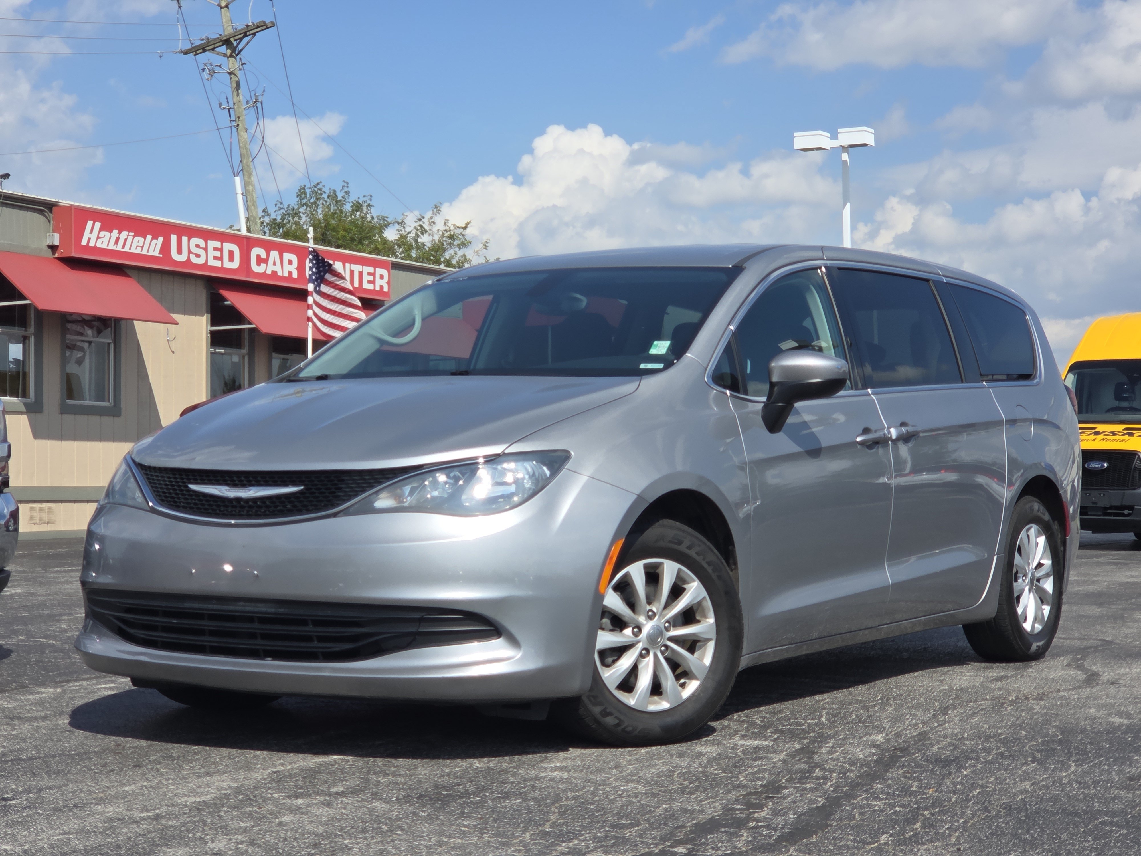 Used 2017 Chrysler Pacifica Touring w/ Tire & Wheel Group