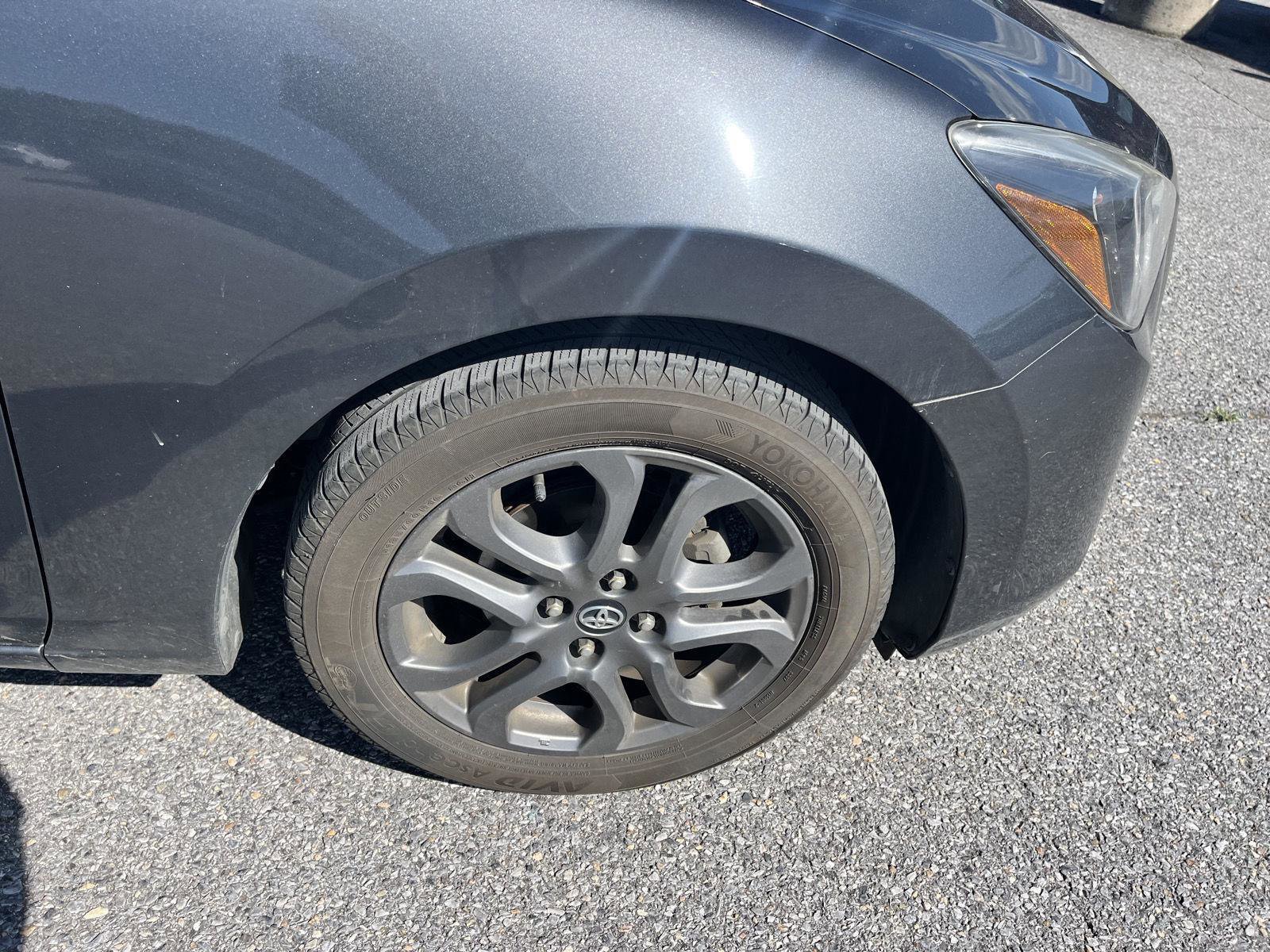 Used 2019 Toyota Yaris LE FWD image 9
