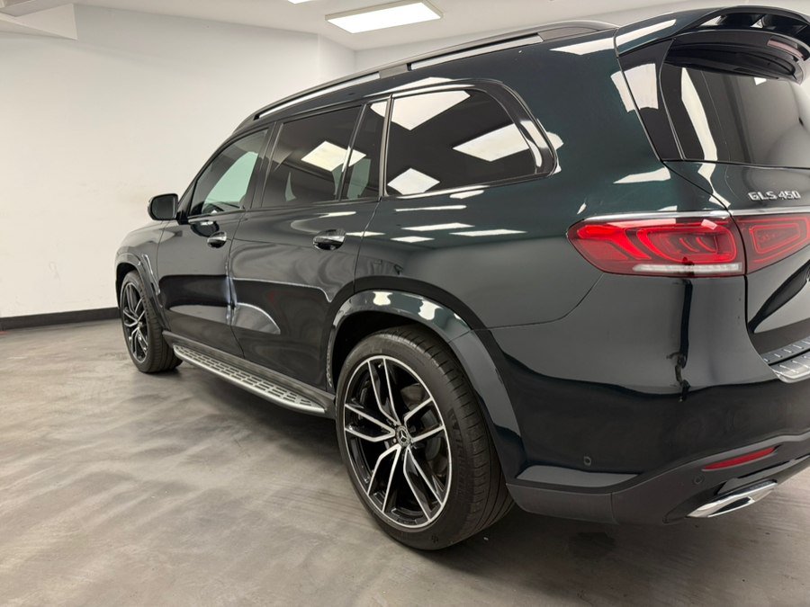 Used 2022 Mercedes-Benz GLS 450 4MATIC w/ AMG Line Exterior image 19