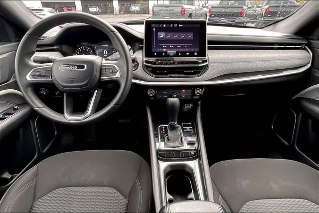 Used 2023 Jeep Compass Sport AWD/4WD image 15