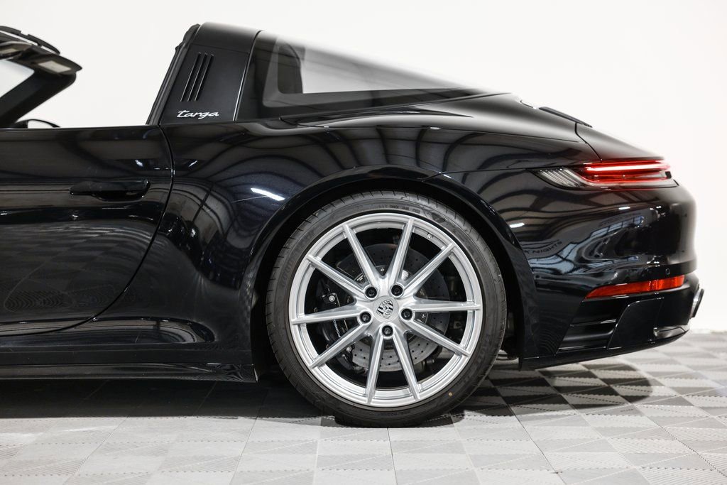 Used 2021 Porsche 911 Targa 4S image 14