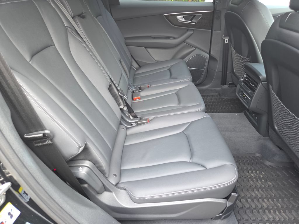 Certified 2026 Audi Q7 2.0T Premium Plus AWD/4WD image 5