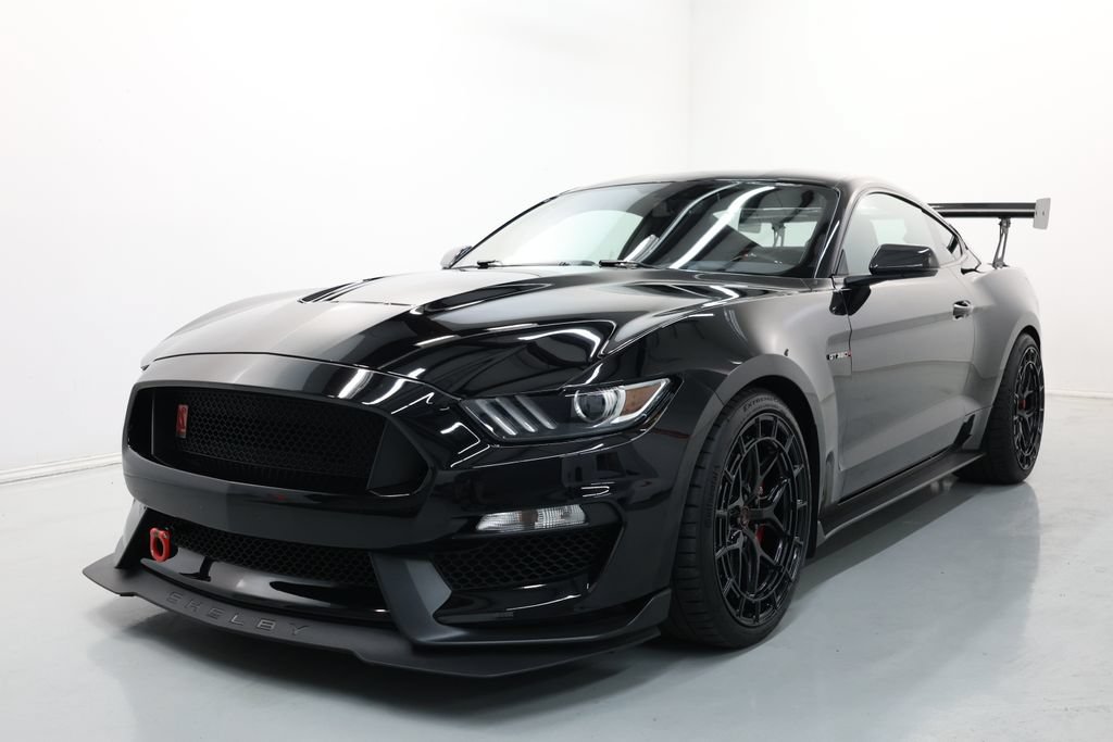 Used 2019 Ford Mustang Shelby GT350R w/ GT350R Equipment Group 920A RWD image 1