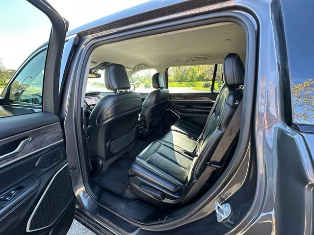 Used 2022 Jeep Grand Cherokee L Limited AWD/4WD image 19