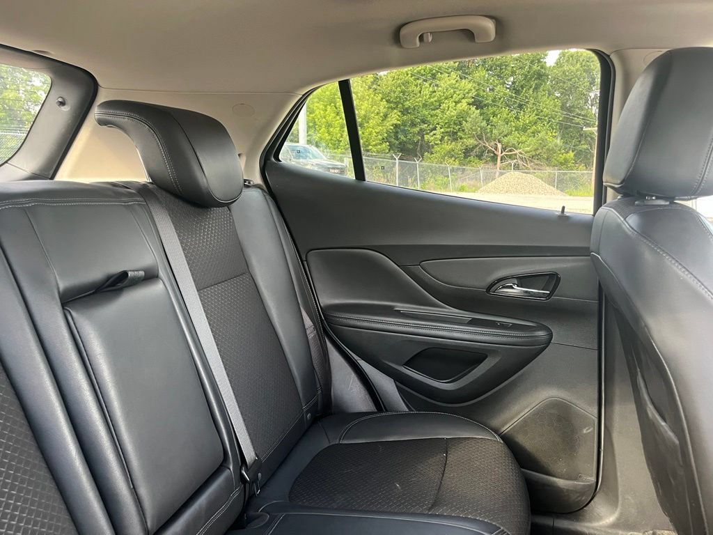 Used 2019 Buick Encore Sport Touring w/ Safety Package AWD/4WD image 37