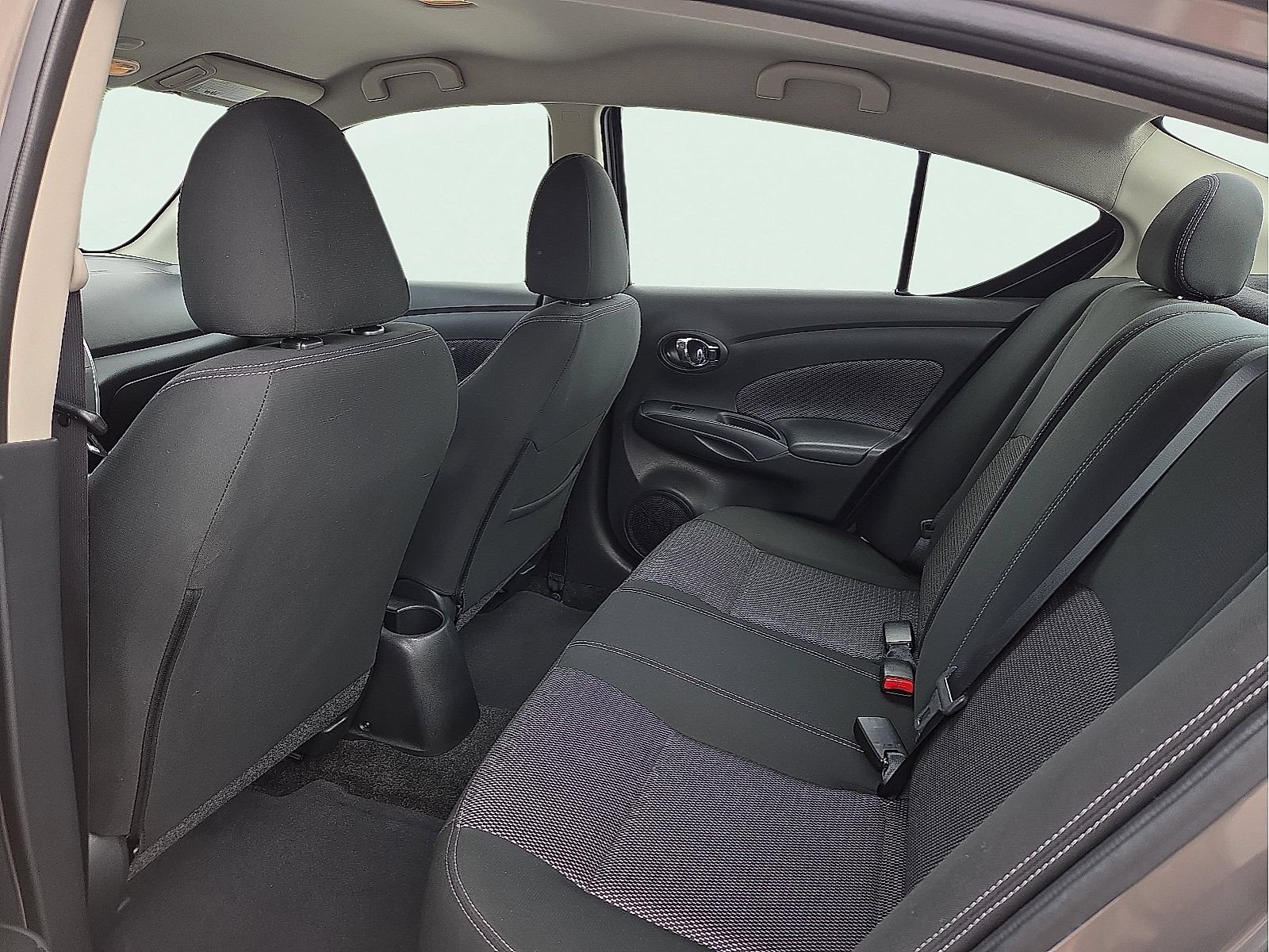 Used 2017 Nissan Versa SV FWD image 10