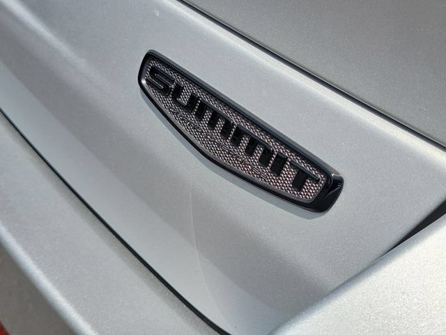 New 2026 Jeep Grand Cherokee Summit w/ Obsidian Package AWD/4WD image 6