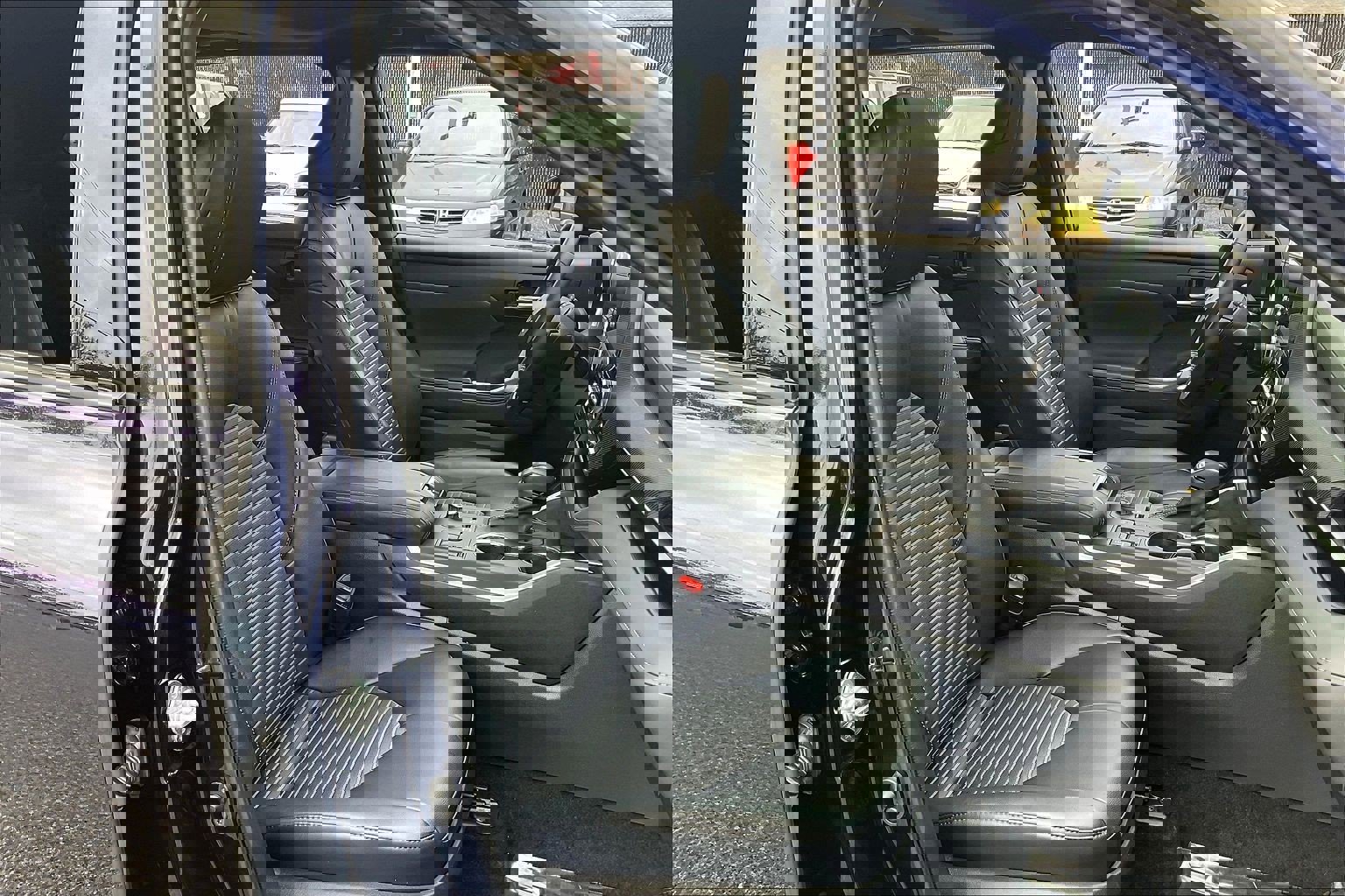 Used 2023 Toyota Highlander XSE image 9