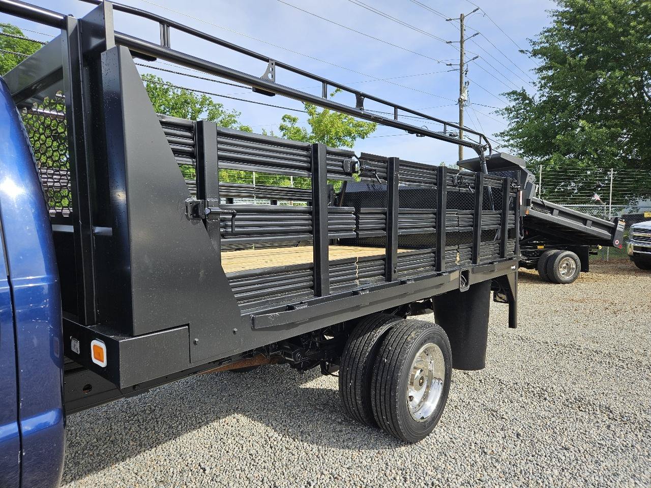 Used 2012 Ford F550 2WD Regular Cab Super Duty w/ PWR Equipment Group image 9
