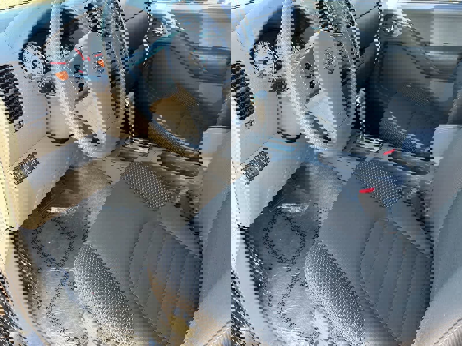 Used 2012 Nissan Frontier SV w/ Sport Appearance Pkg image 18