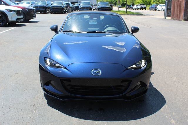 New 2026 MAZDA MX-5 Miata Club w/ Weather Package RWD image 8