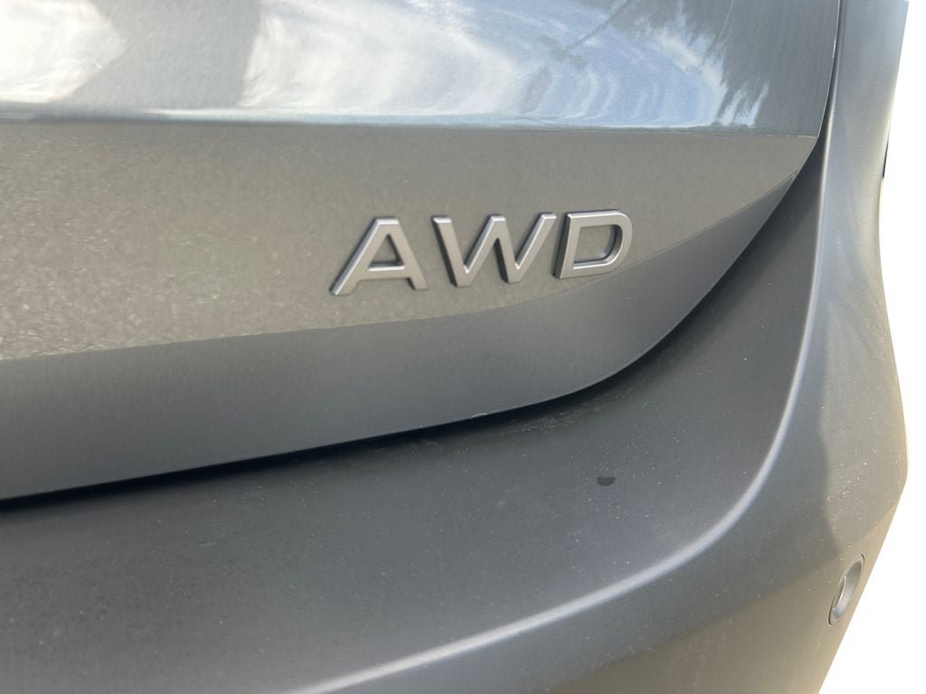 Used 2025 Nissan Kicks S AWD/4WD image 31
