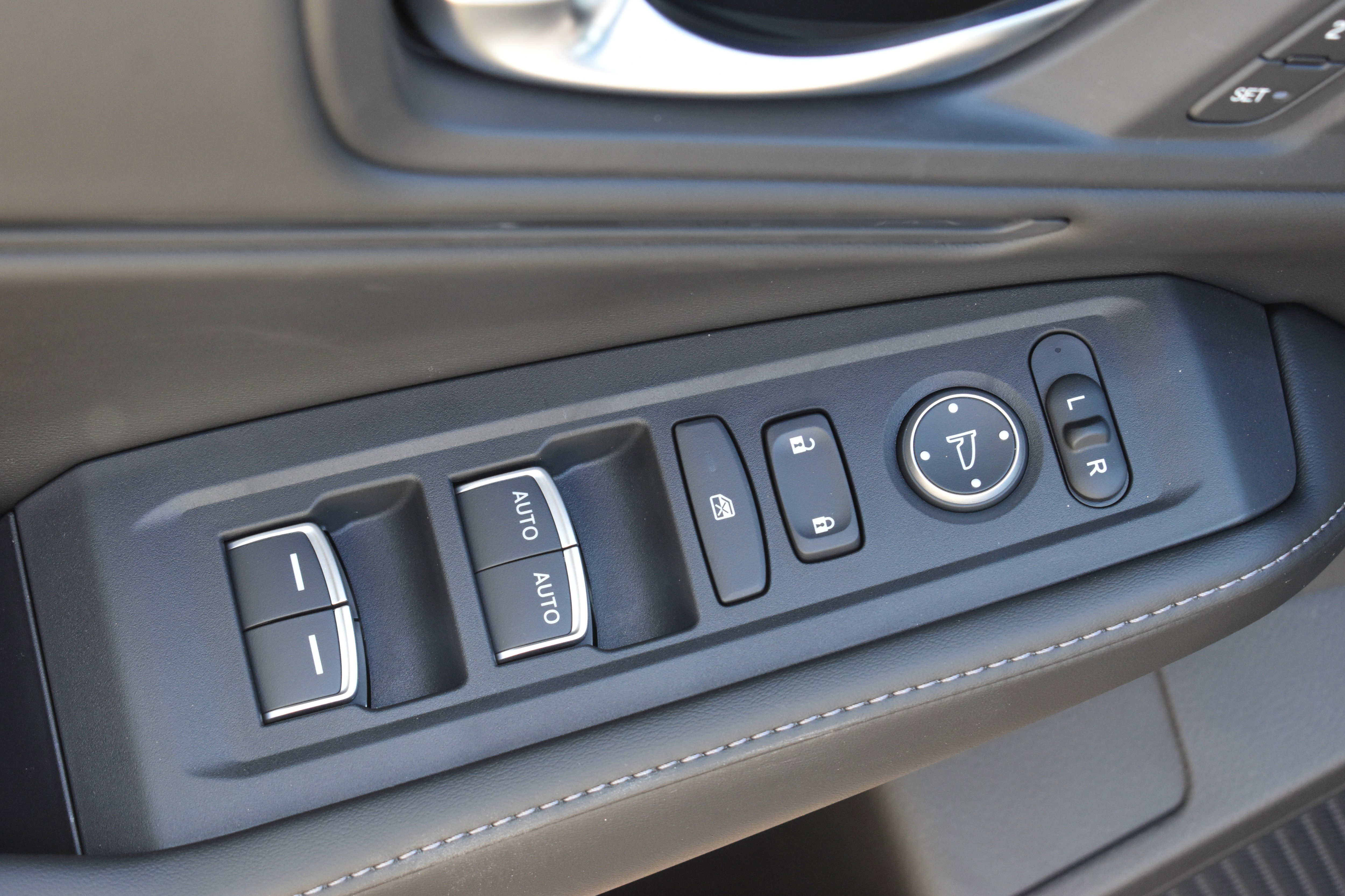 Used 2025 Honda Accord Sport image 6