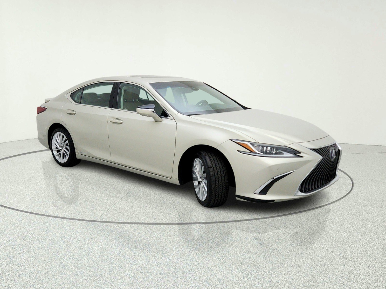 Used 2019 Lexus ES 300h w/ Accessory Package 2 FWD image 5