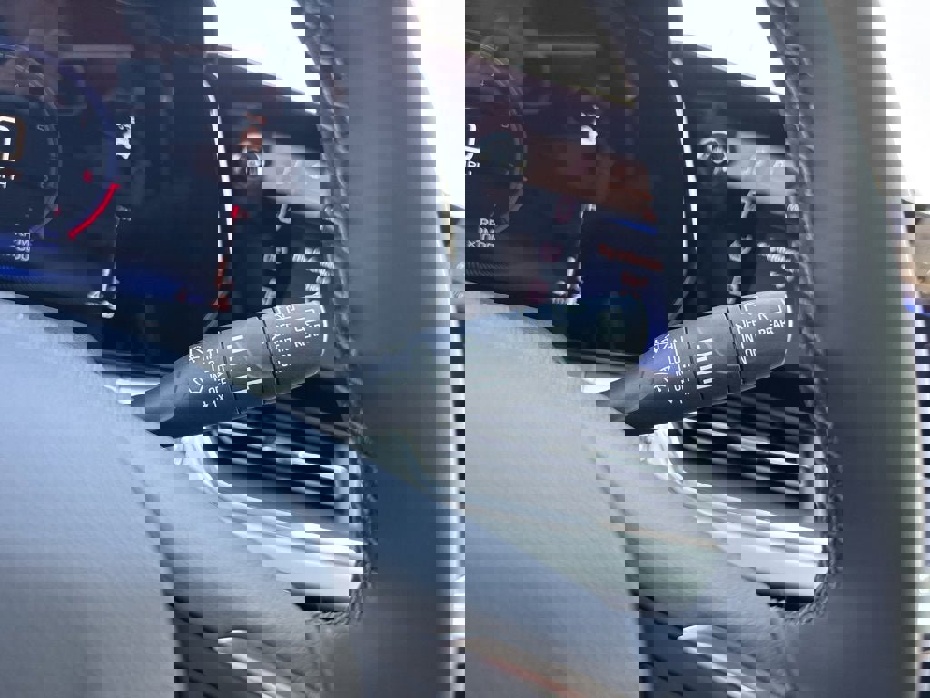 New 2025 Chevrolet Trax LT w/ Driver Confidence Package image 34