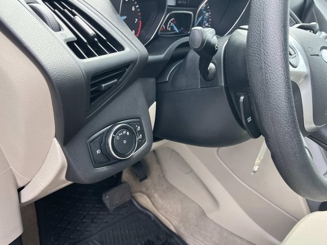 Used 2014 Ford Escape SE w/ Equipment Group 201A FWD image 30