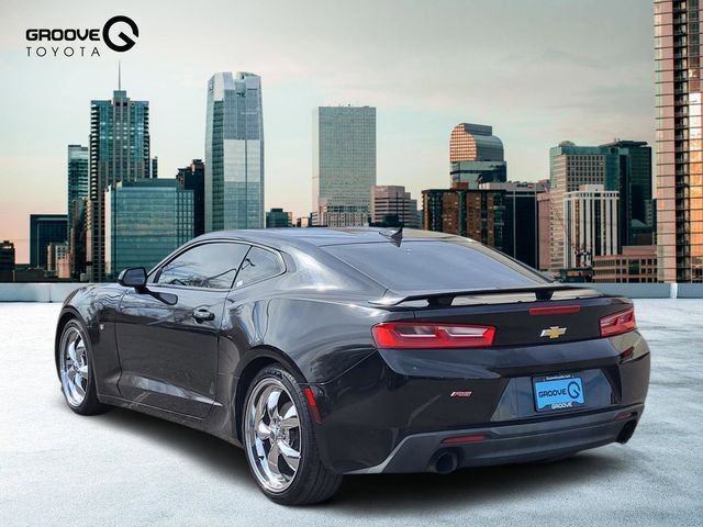 Used 2016 Chevrolet Camaro LT w/ RS Package image 3