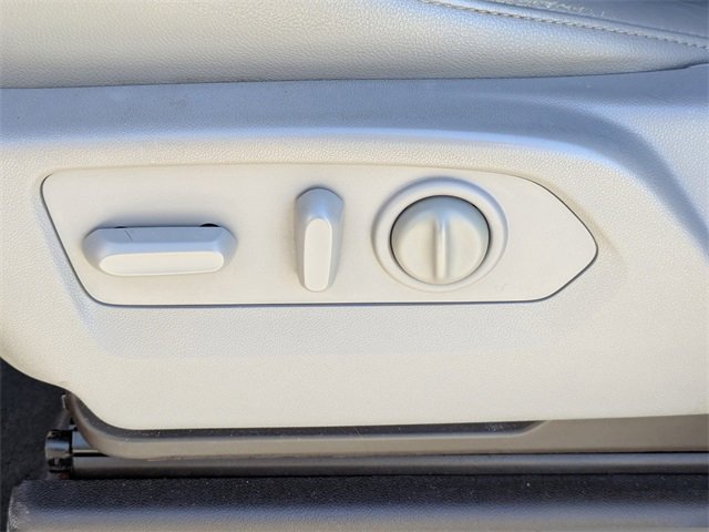 Used 2019 Chevrolet Silverado 1500 LT w/ Texas Edition image 19