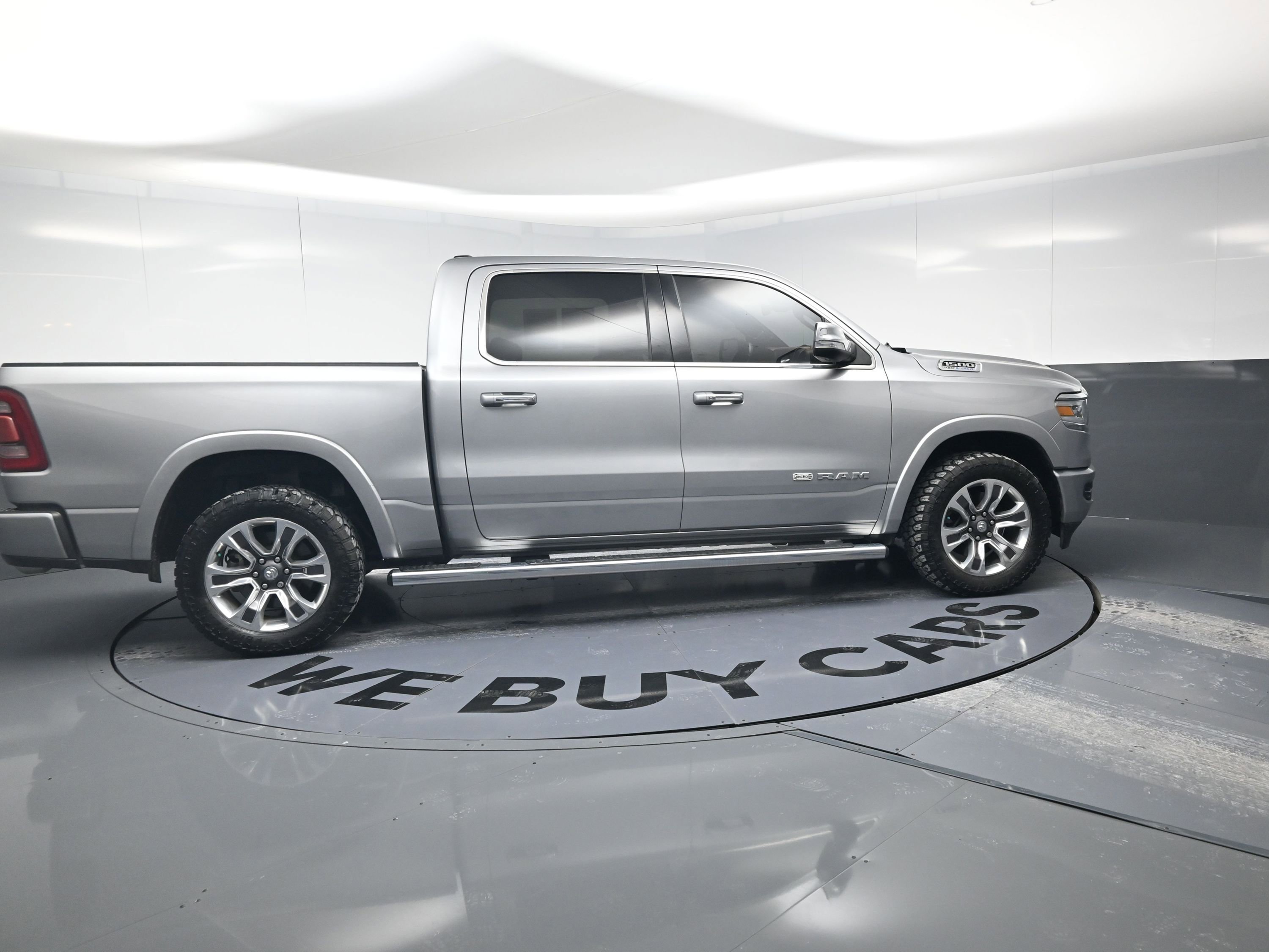 Used 2022 RAM 1500 Limited w/ Body Color Bumper Group image 10