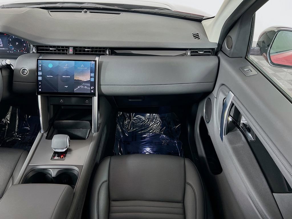 Certified 2024 Land Rover Discovery Sport S image 25