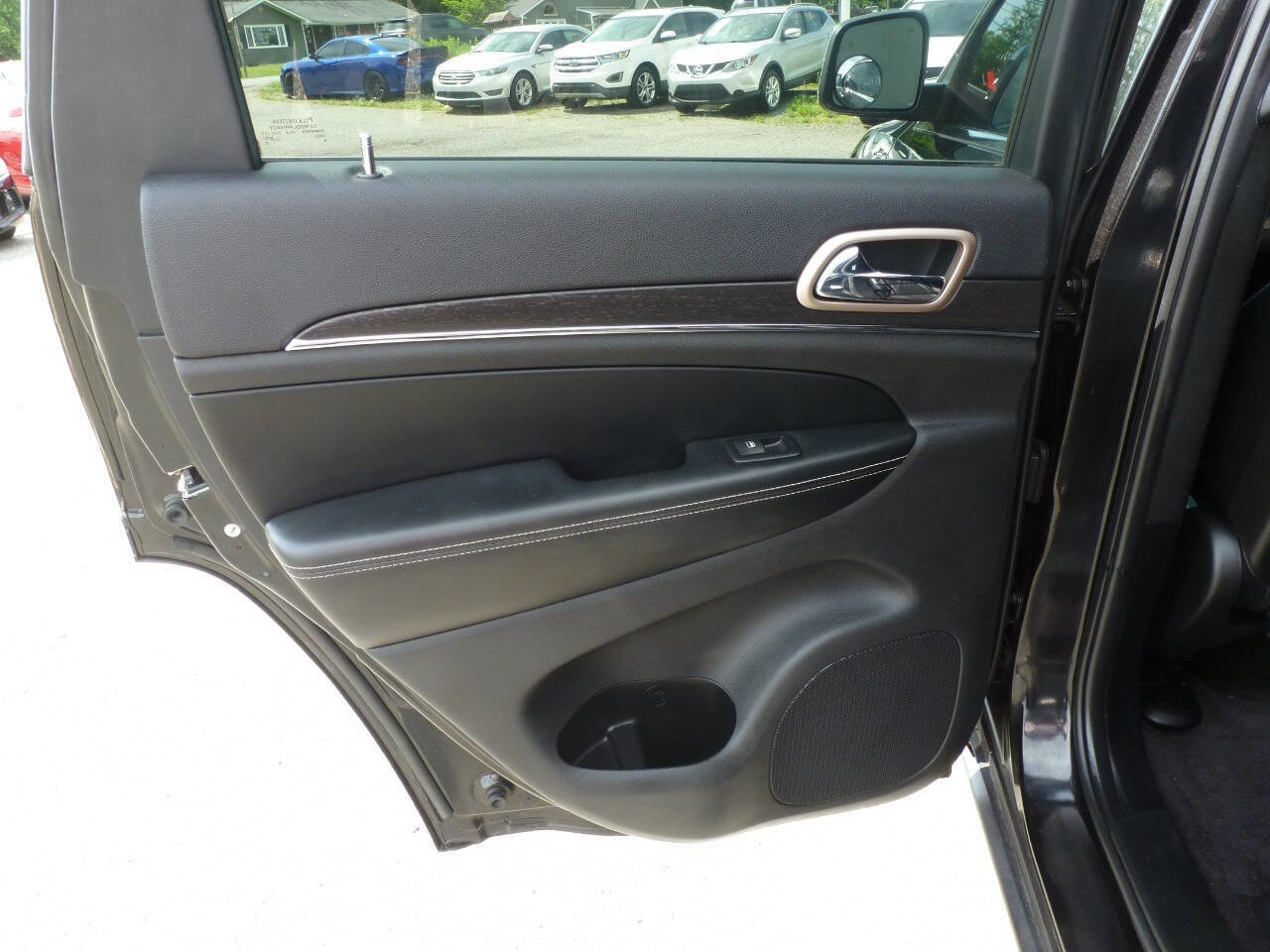 Used 2016 Jeep Grand Cherokee Limited RWD image 32