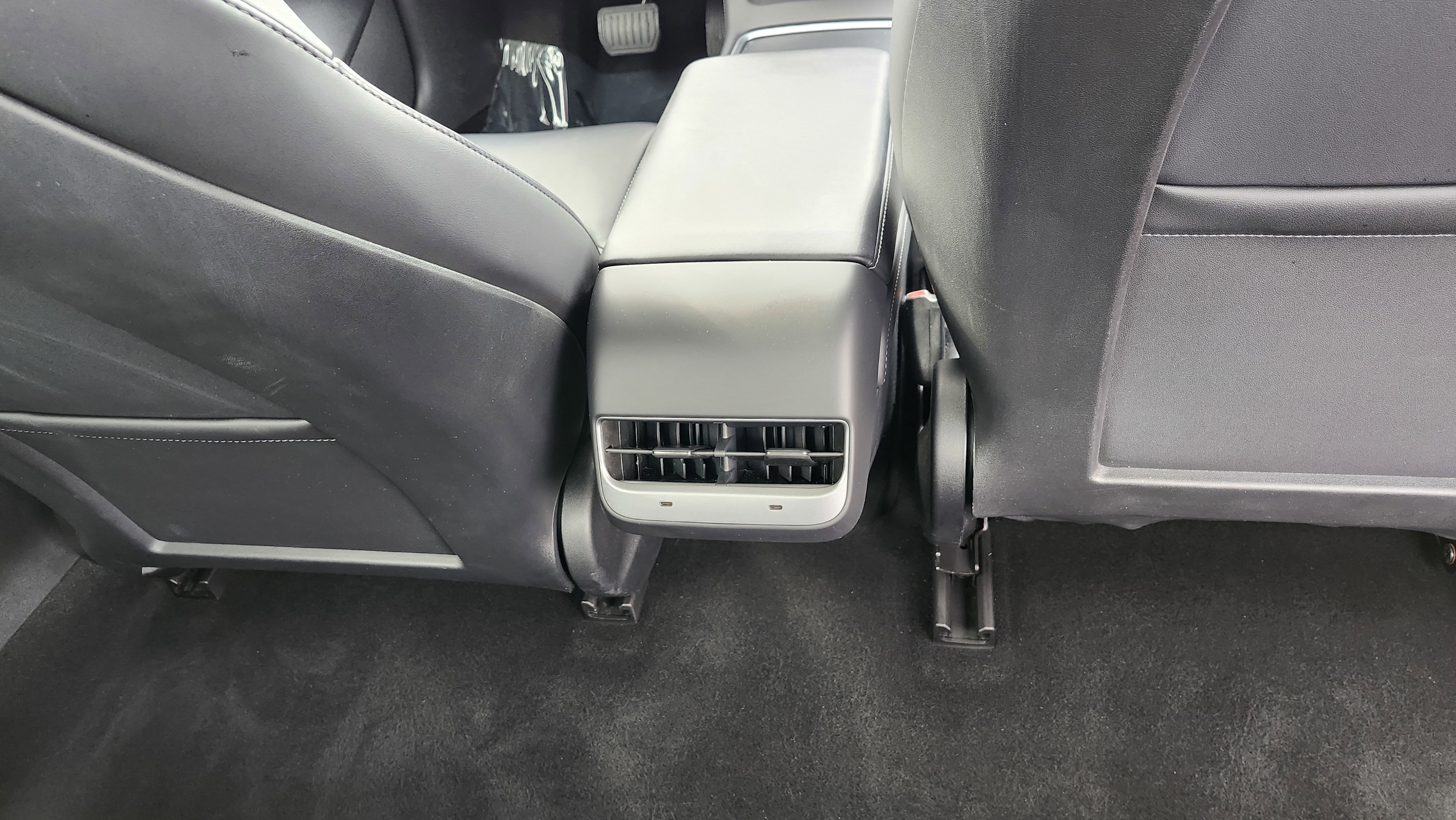 Used 2023 Tesla Model 3 Standard Range image 21