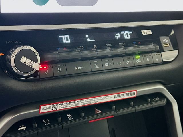 New 2025 Toyota Tundra Platinum image 11