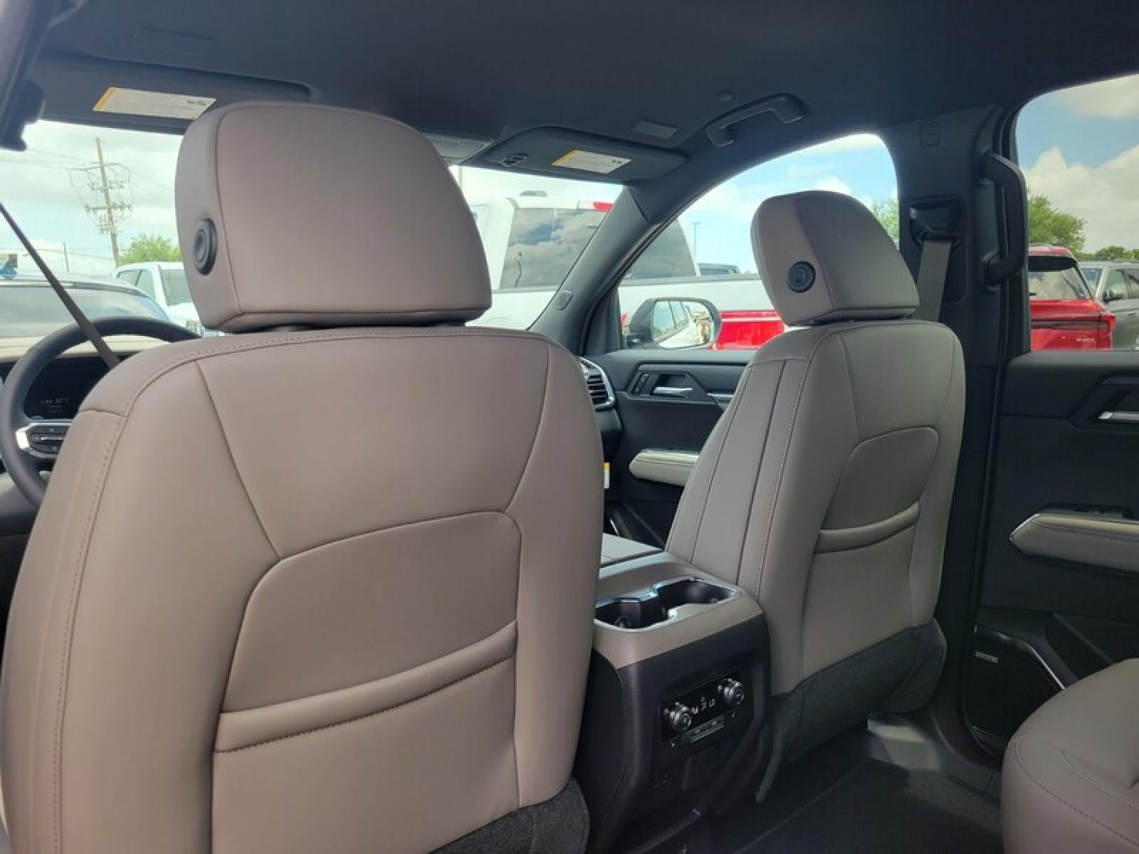 New 2026 GMC Acadia Elevation w/ Elevation Premium Package FWD image 23
