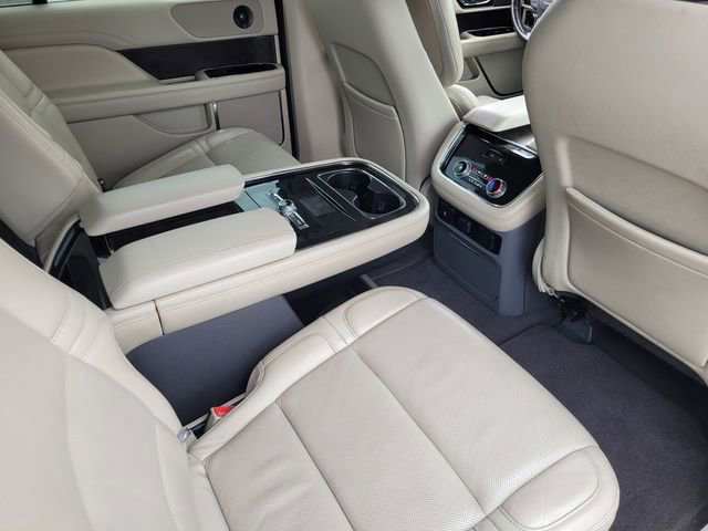 Used 2020 Lincoln Navigator Reserve image 23