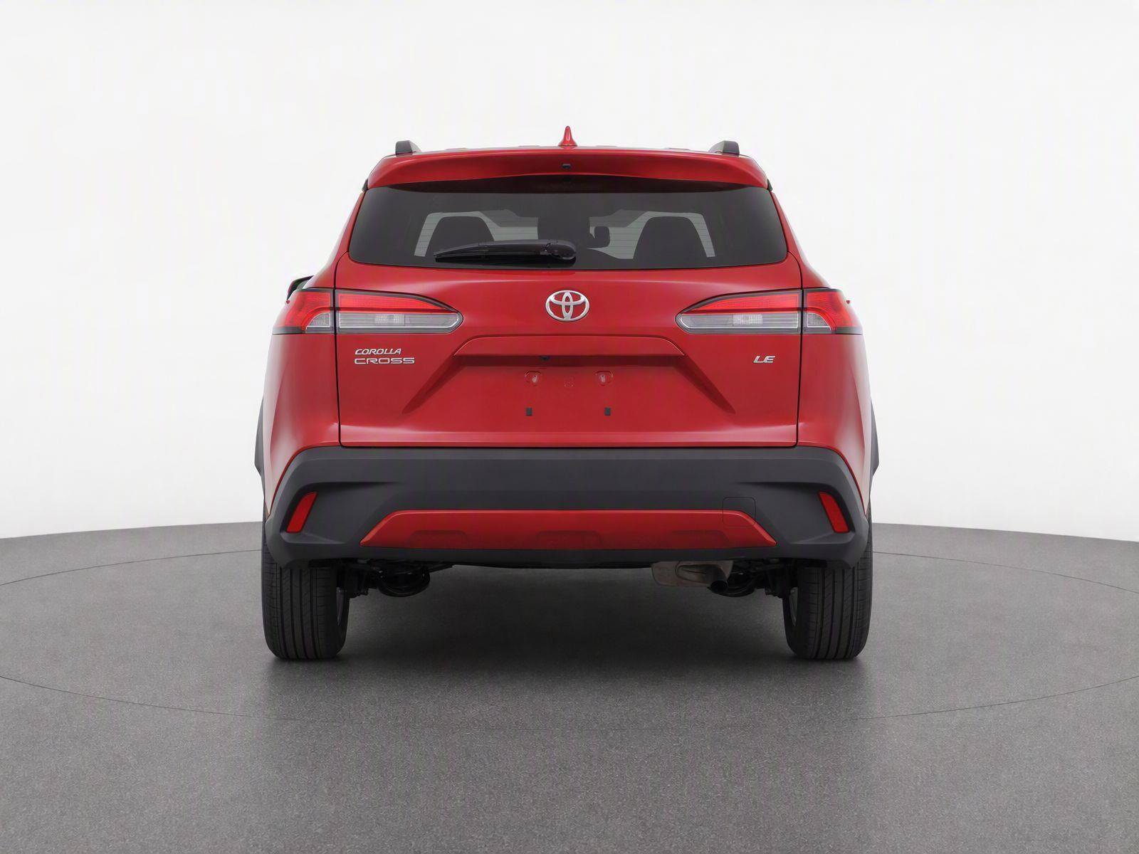 Used 2022 Toyota Corolla Cross LE FWD image 7