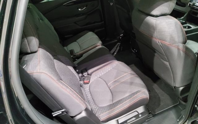 Used 2026 Honda Pilot Sport image 15