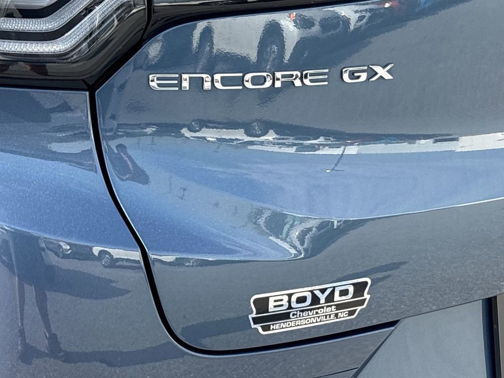 Used 2024 Buick Encore GX Avenir image 32