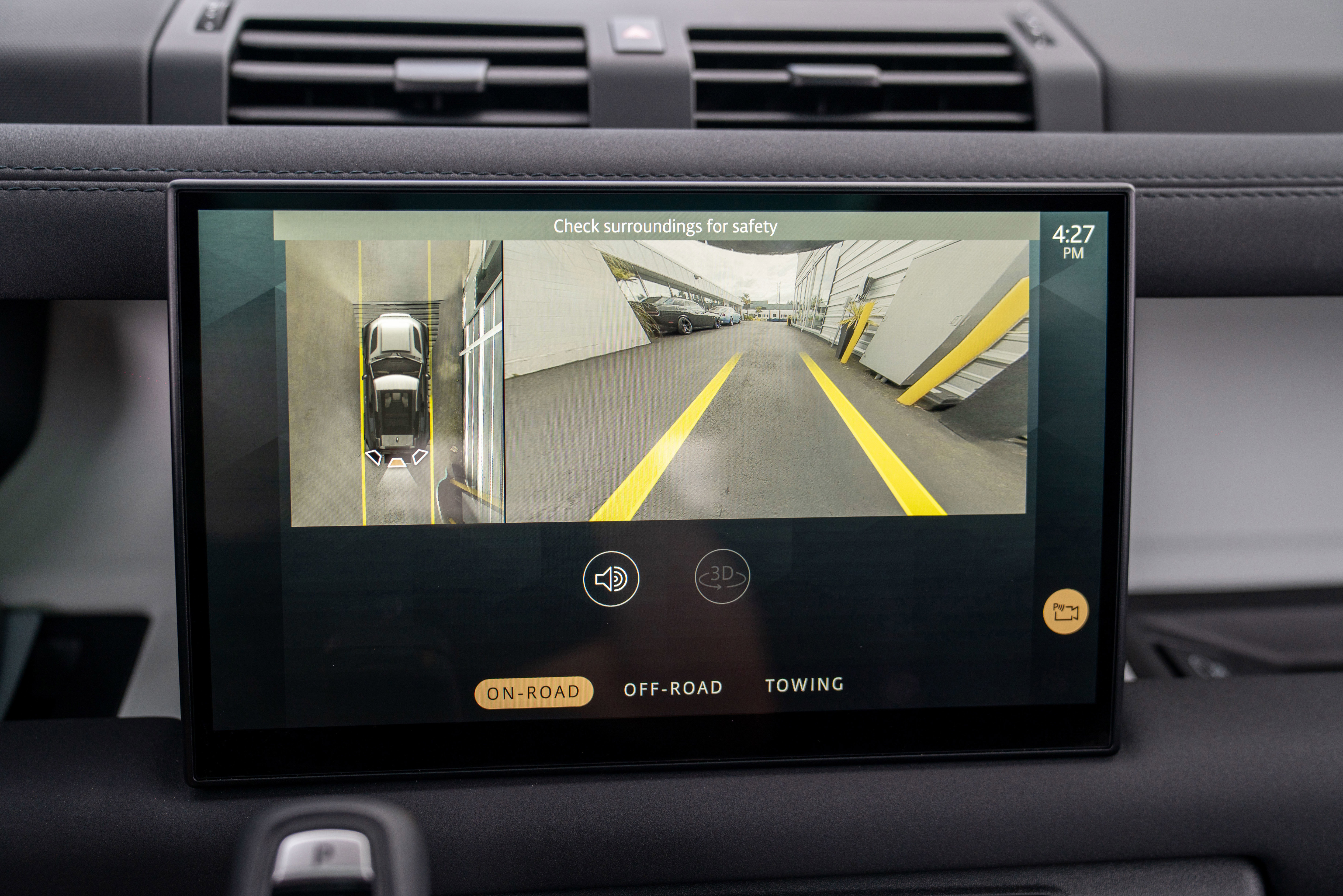 Used 2022 Land Rover Defender 90 X-Dynamic S image 23