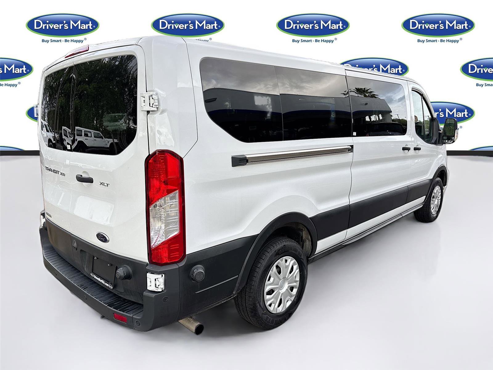 Used 2024 Ford Transit 350 XLT image 7