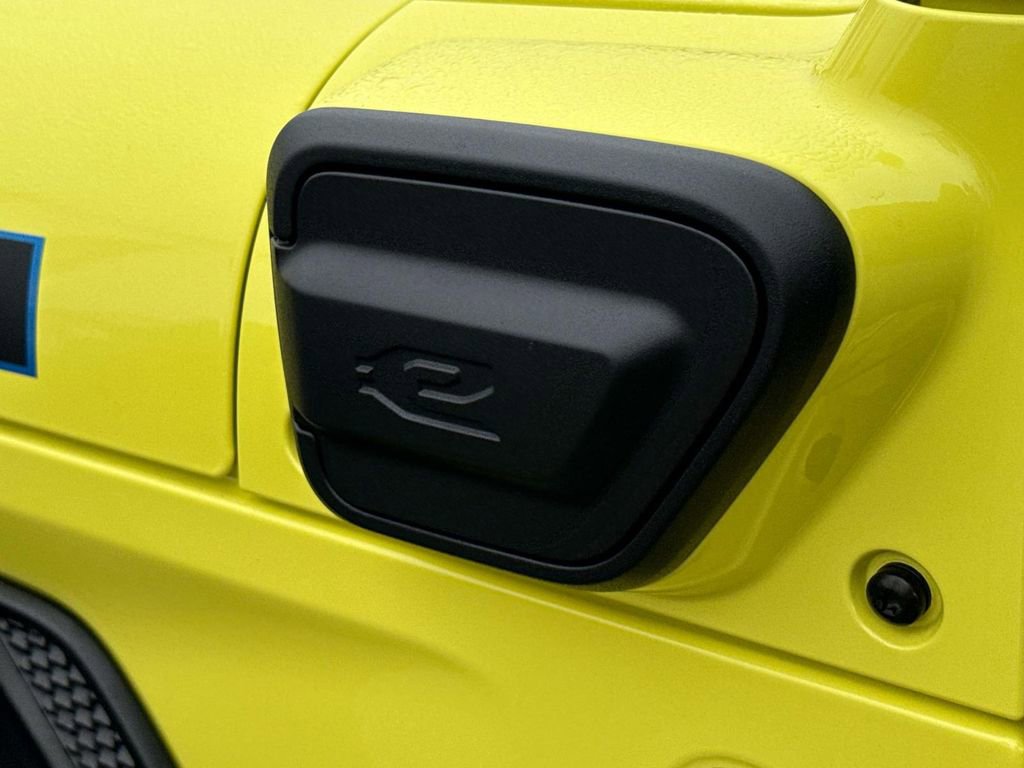 Used 2023 Jeep Wrangler Unlimited Rubicon 4xe image 9