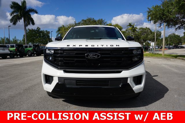 New 2025 Ford Expedition Max Platinum w/ Stealth Performance Package image 9