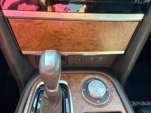 Used 2024 Nissan Armada SL w/ Captain's Chairs Package AWD/4WD image 34