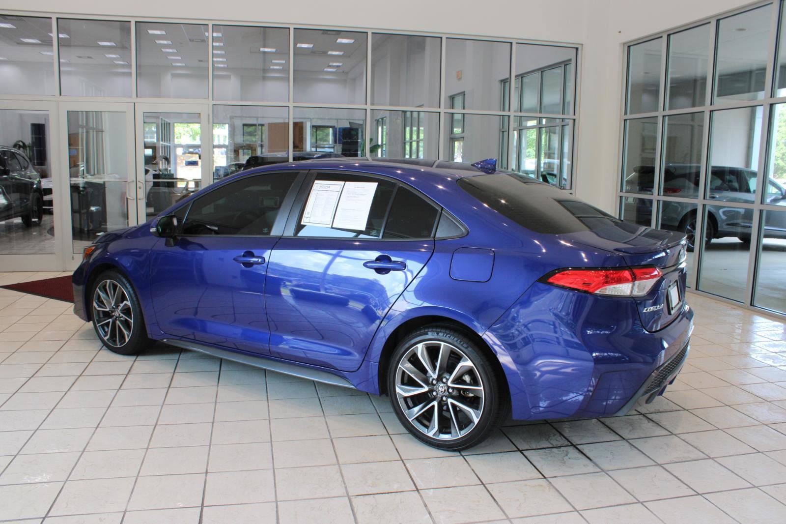Used 2022 Toyota Corolla SE image 4