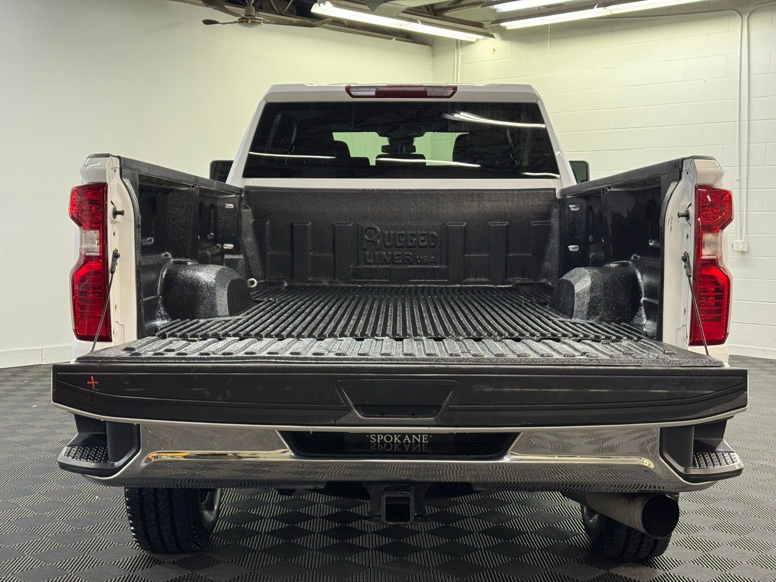 Used 2024 Chevrolet Silverado 3500 LT image 37