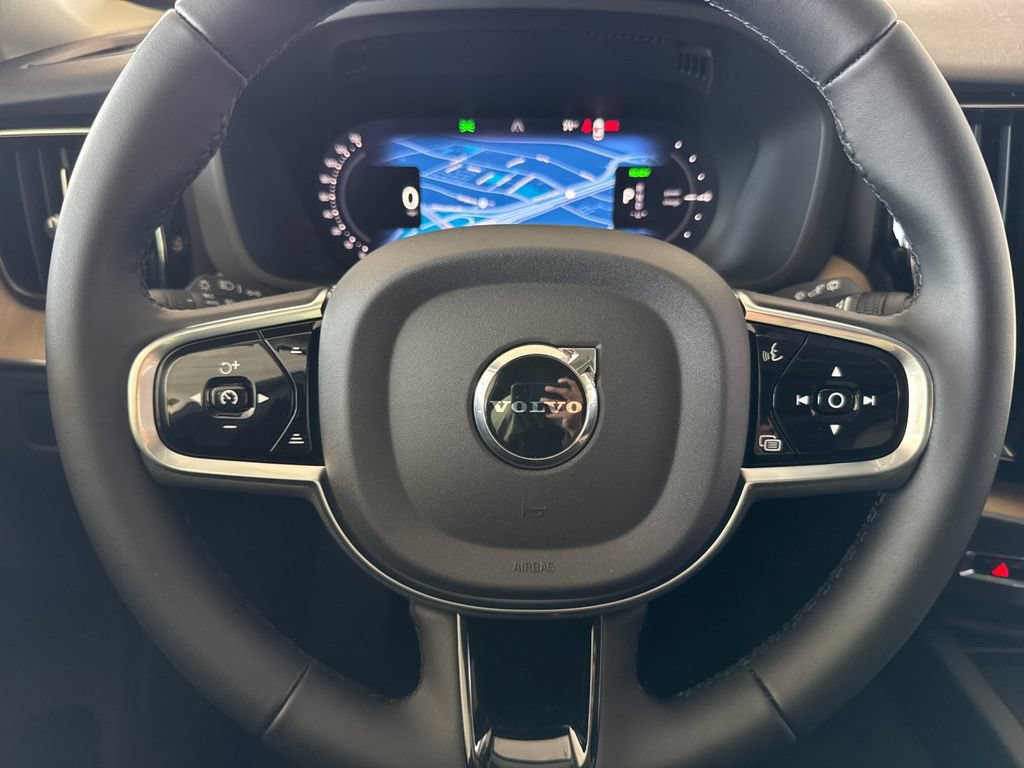 New 2026 Volvo XC60 T8 Plus w/ Climate Package PRO AWD/4WD image 23