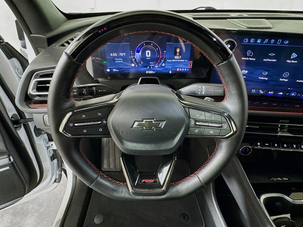Certified 2025 Chevrolet Traverse RS FWD image 9