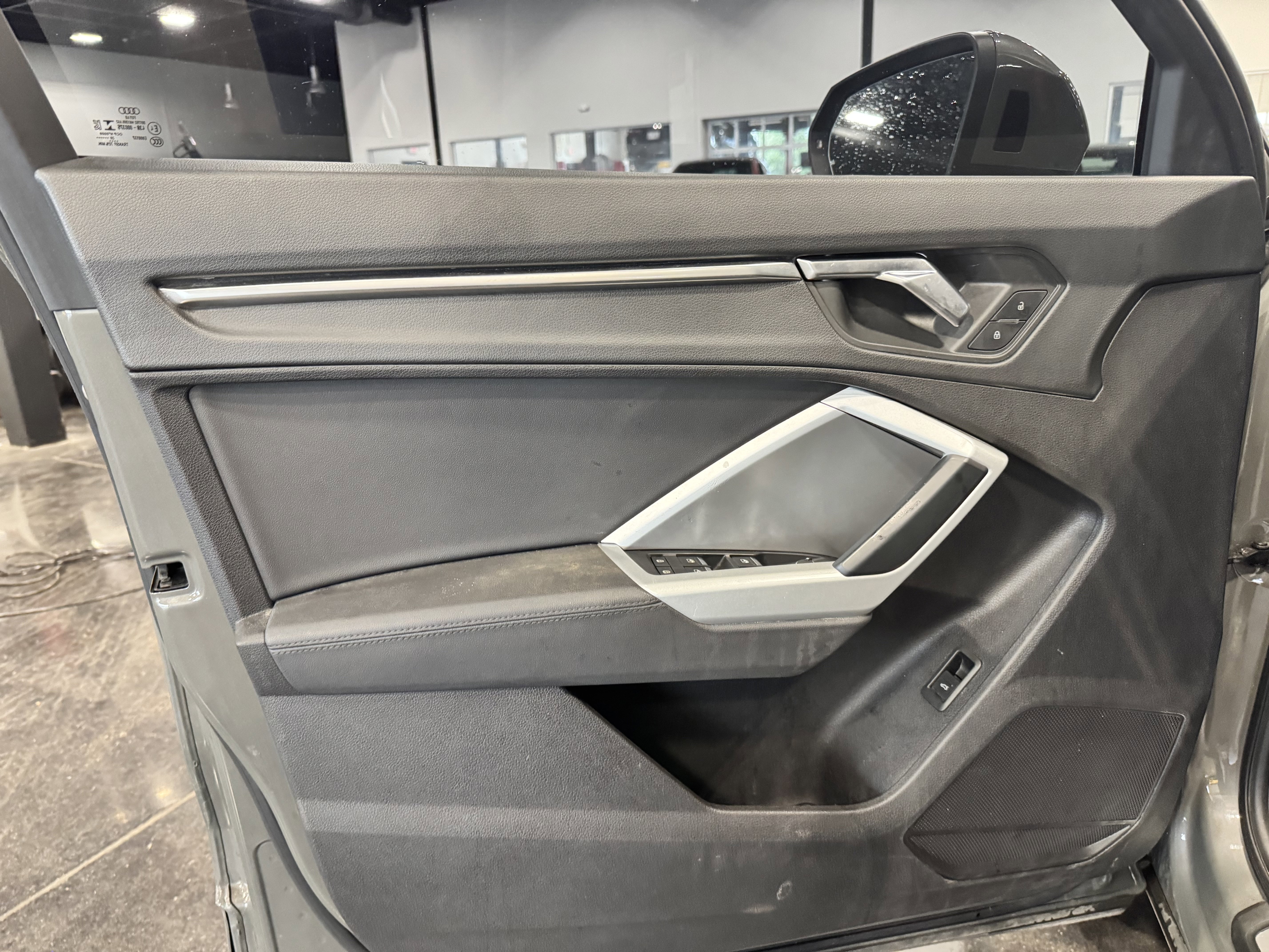 Used 2021 Audi Q3 2.0T Premium w/ Convenience Package image 11